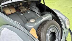 Image 41/52 of Volkswagen Beetle 1200 Standard "Oval" (1957)