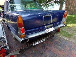Image 2/19 of Alfa Romeo 2000 Berlina (1960)