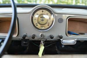 Image 39/50 of Morris Minor 1000 (1958)