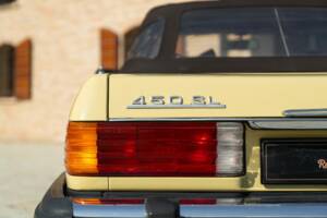 Image 29/50 of Mercedes-Benz 450 SL (1977)