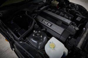 Bild 72/93 von BMW Z3 Coupé 2.8 (1997)