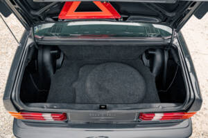 Bild 52/53 von Mercedes-Benz 190 E 2.5-16 (1991)