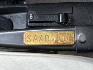 Image 22/24 of Saab 99 (1980)