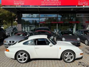 Bild 10/40 von Porsche 911 Carrera (1993)