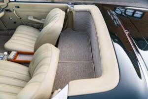 Bild 22/44 von Mercedes-Benz 280 SL (1968)
