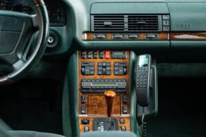 Image 32/54 of Mercedes-Benz 500 SEL (1992)