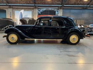 Image 12/30 de Citroën Traction Avant 11 B (1949)