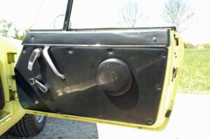Image 17/24 of Alfa Romeo 1600 Spider (1976)