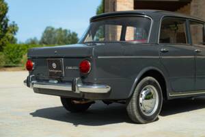 Image 18/49 of FIAT 1100 R (1966)