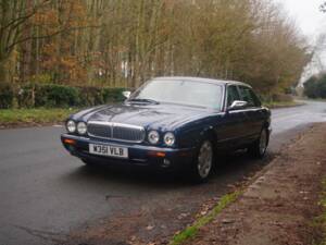 Bild 3/17 von Daimler Eight LWB (2000)