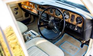 Immagine 5/38 di Rolls-Royce Silver Spirit (1983)
