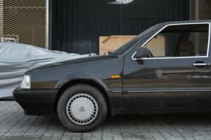 Imagen 9/40 de Lancia Thema 6V (1985)