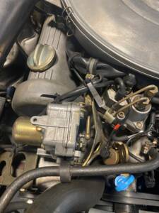 Bild 28/67 von Mercedes-Benz 380 SEC (1984)
