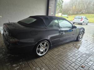 Immagine 3/8 di Mercedes-Benz CLK 320 (1998)