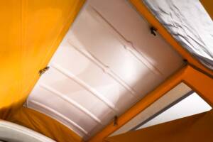 Image 39/59 of Volkswagen T2b Westfalia (1973)