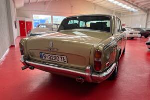 Image 3/23 of Rolls-Royce Silver Shadow I (1975)