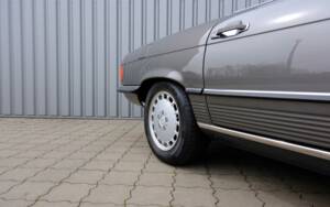 Image 24/97 de Mercedes-Benz 560 SL (1987)