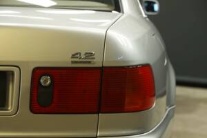 Immagine 21/50 di Audi A8 4.2 quattro (1995)