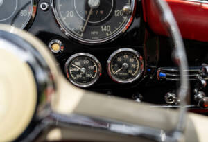 Image 17/28 of Mercedes-Benz 190 SL (1959)
