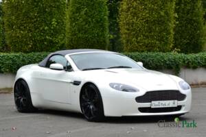 Image 8/50 of Aston Martin V8 Vantage (2007)