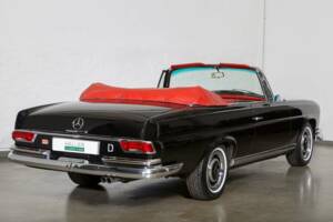 Image 13/34 of Mercedes-Benz 280 SE (1966)