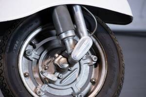 Image 26/50 of Piaggio Vespa 50 Special (1972)