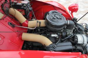 Bild 23/42 von Citroën AK 350 (1978)