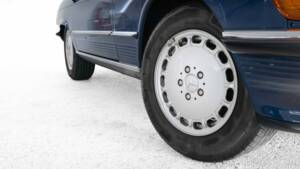 Image 12/29 of Mercedes-Benz 560 SL (1987)