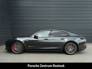 Imagen 12/35 de Porsche Panamera Turbo S E-Hybrid (2024)