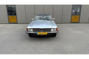 Image 5/18 de Mercedes-Benz 380 SL (1982)