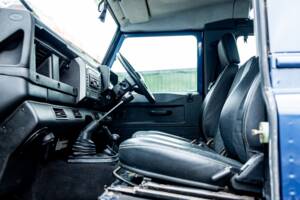 Image 35/41 of Land Rover Defender 90 (2004)