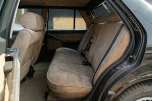 Image 25/41 of Lancia Thema 6V (1985)