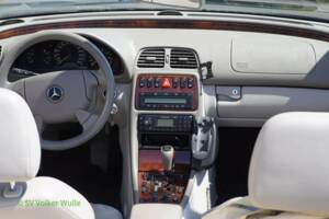 Bild 10/17 von Mercedes-Benz CLK 320 (1998)