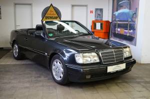 Bild 30/34 von Mercedes-Benz E 500 (1995)