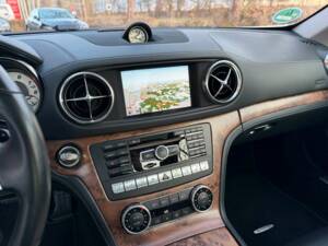 Bild 12/22 von Mercedes-Benz SL 350 (2013)