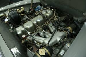 Immagine 46/50 di Mercedes-Benz 250 SL (1968)