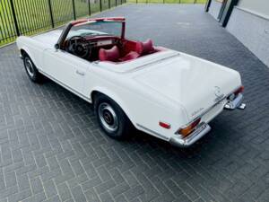 Immagine 10/36 di Mercedes-Benz 280 SL (1970)