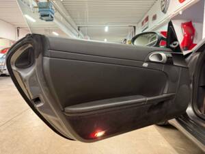 Immagine 5/15 di Porsche Cayman S (2006)