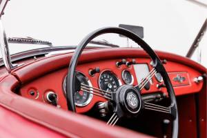 Image 17/45 of MG MGA 1500 (1958)