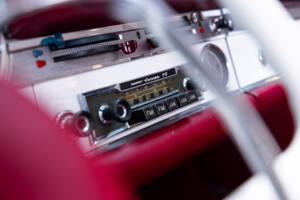 Image 13/29 de Mercedes-Benz 230 SL (1964)