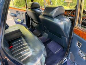 Bild 32/47 von Bentley T 2 (1977)