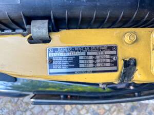 Image 91/139 of Mercedes-Benz 240 D (1978)