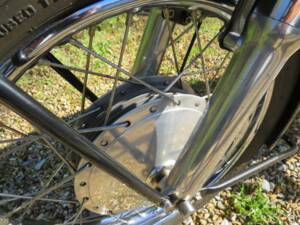 Image 35/43 of Norton DUMMY (1957)