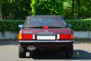 Image 20/50 of Mercedes-Benz 560 SL (1987)