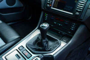 Image 34/56 of BMW M5 (2000)