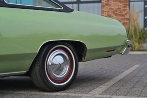 Image 13/44 of Chevrolet Impala (1974)