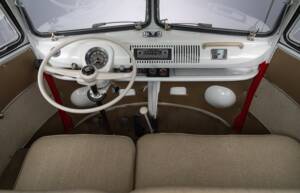 Image 27/46 of Volkswagen T1 Samba (1967)