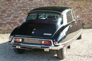 Image 31/50 de Citroën DS 23 Pallas IE (1972)