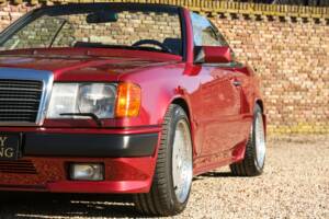 Bild 46/50 von Mercedes-Benz 300 CE-24 3.4 AMG (1993)