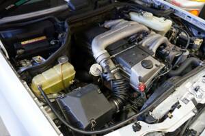 Image 24/33 of Mercedes-Benz E 300 Diesel (1994)